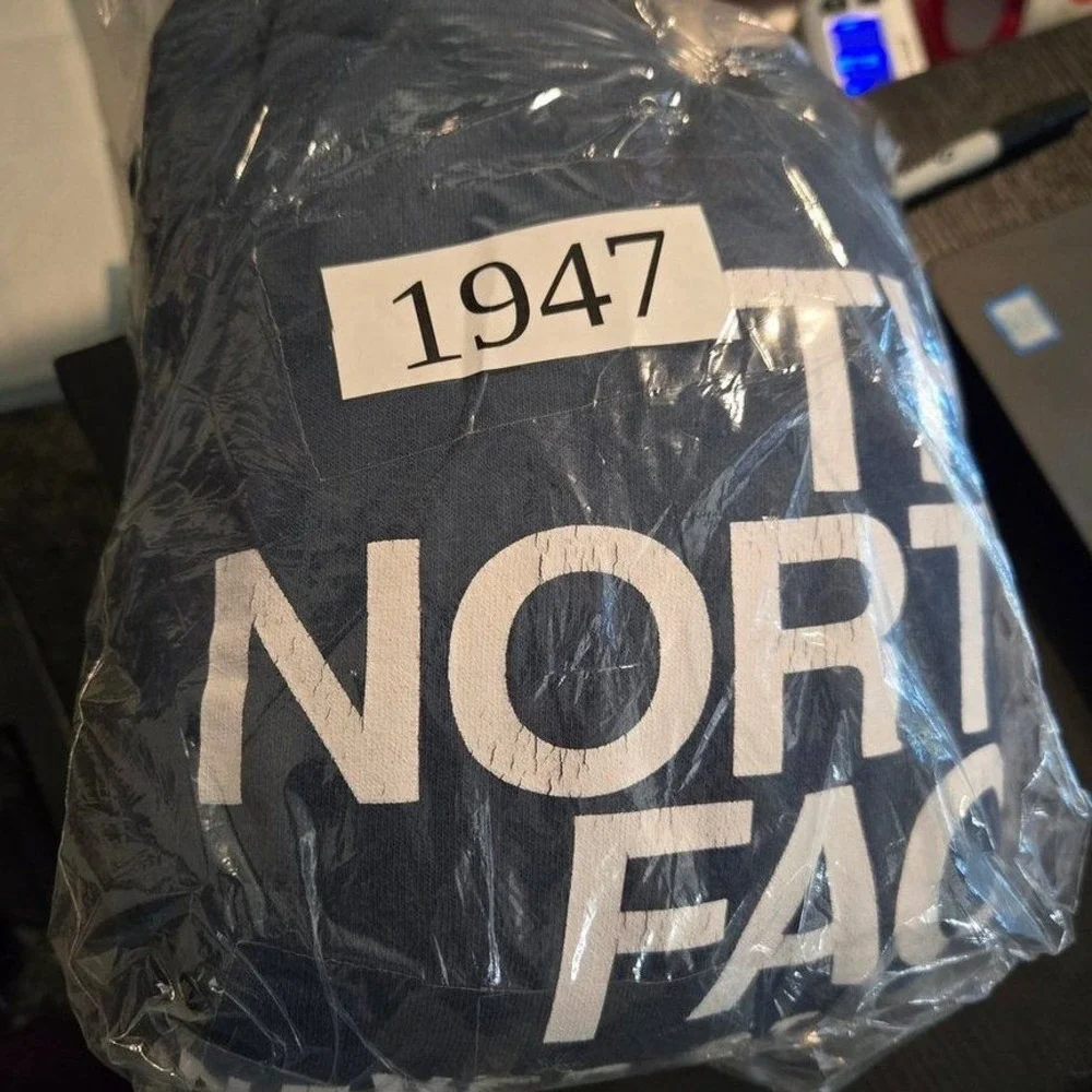 The North Face Hoodie Men's XL‎ Navy Never Stop Exploring Pullover Distressed
